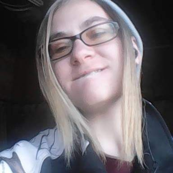 Meet your Posher, Jennifer - Picture 1 of 1